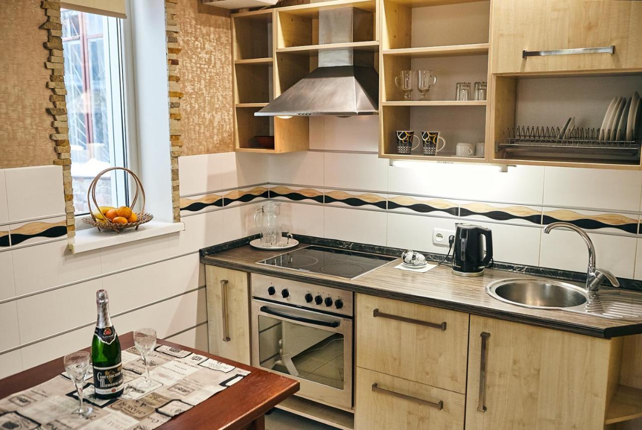 Center Сozy Apartment Vinnytsia Bagian luar foto